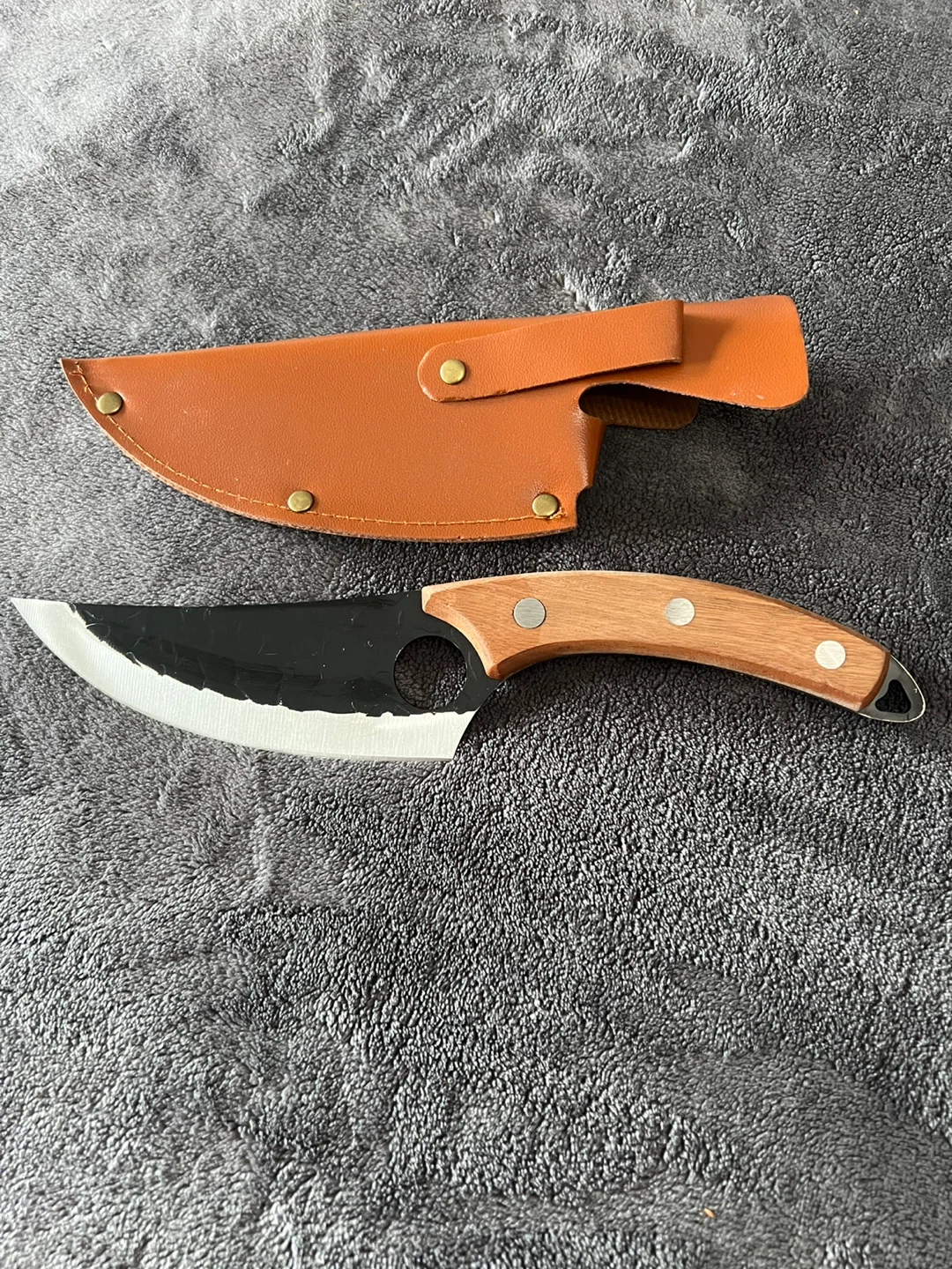 Hand Forged Knife with Sheath (NEW)