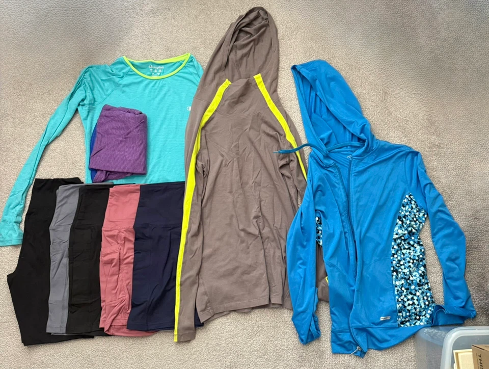 Bundle- Women’s workout small clothes