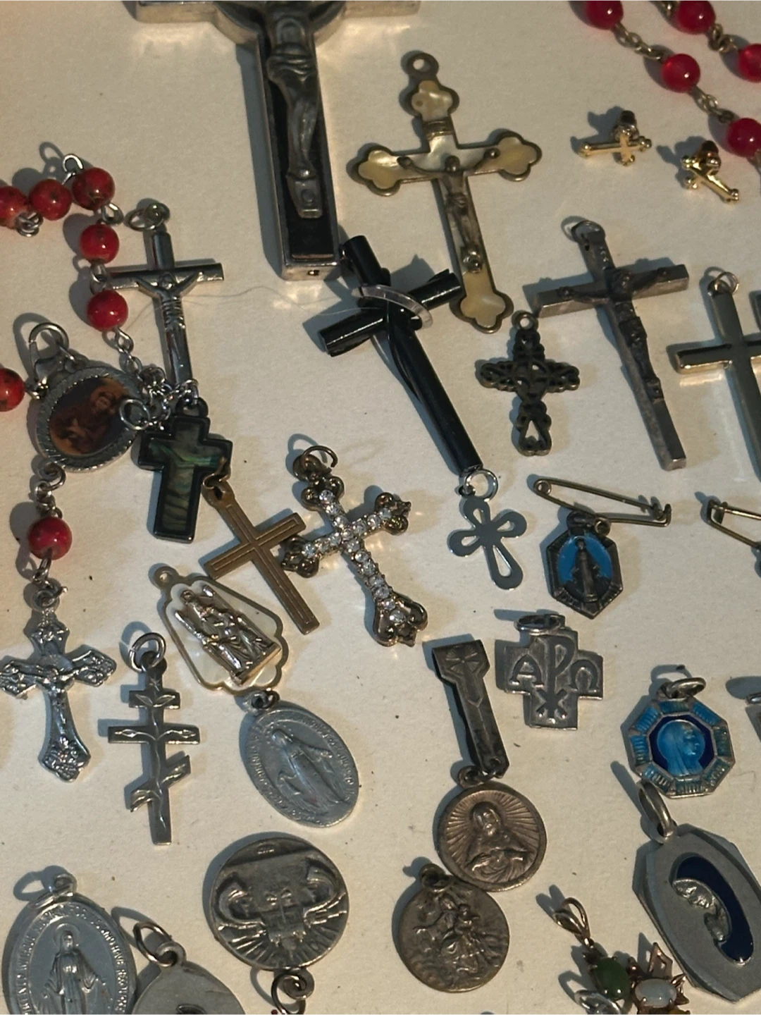 Vintage Catholic Devotional Lot - Rare Estate Finds - photo 2