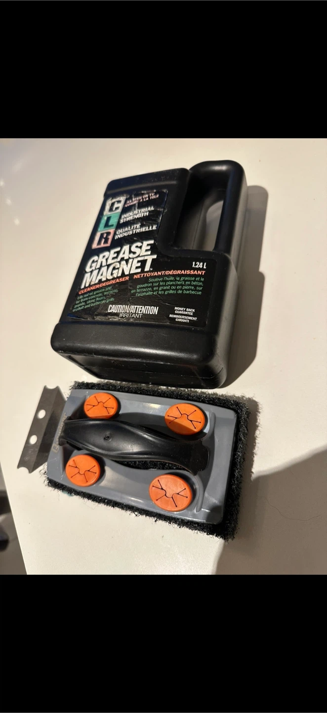 CLR Grease Magnet Degreaser and Scrubber Set