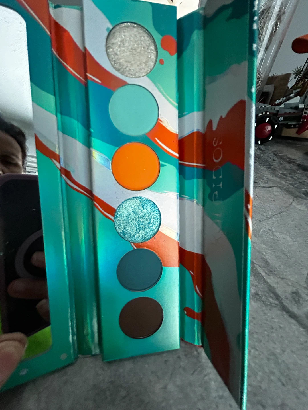 Kaleidos Futurism I Sci-Fi Green and Electro Turquoise Palettes - photo 2
