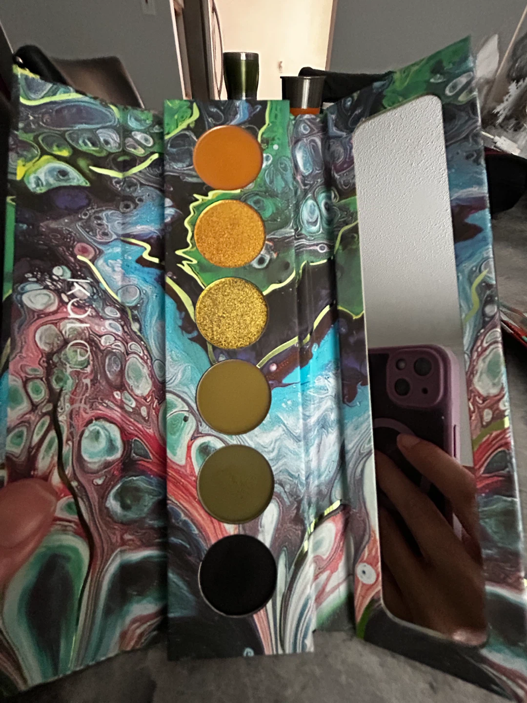 Kaleidos Futurism I Sci-Fi Green and Electro Turquoise Palettes - photo 5