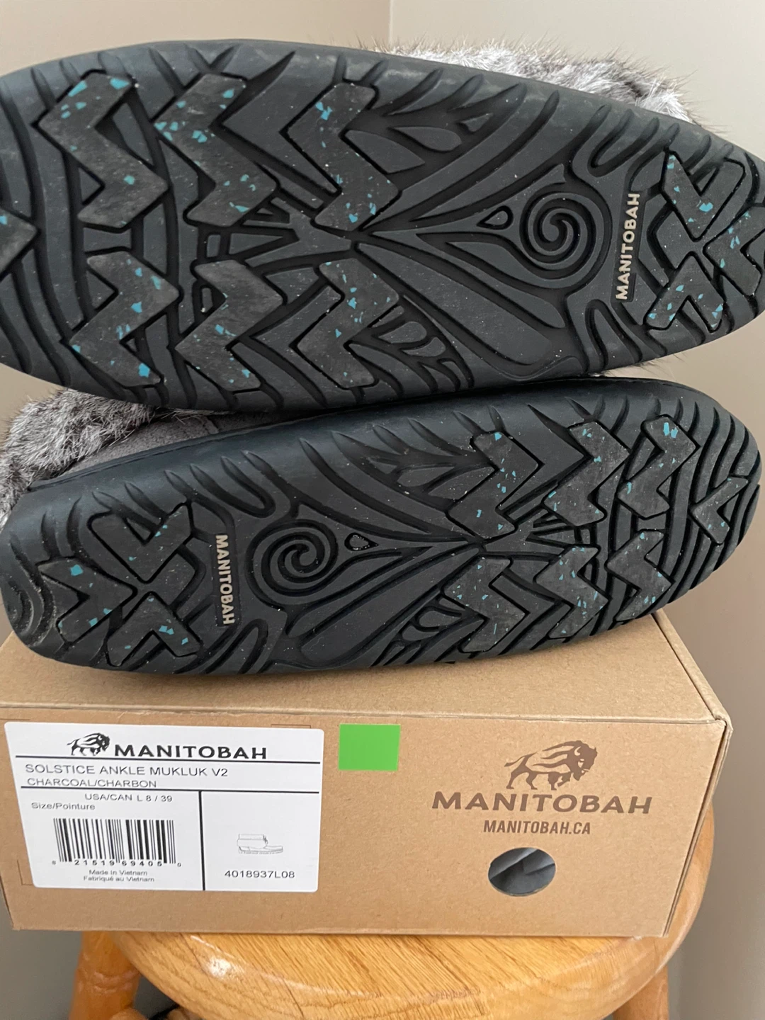 Manitobah Mukluks Solstice Ankle Mukluks V2 Charcoal Size L/8 - photo 4