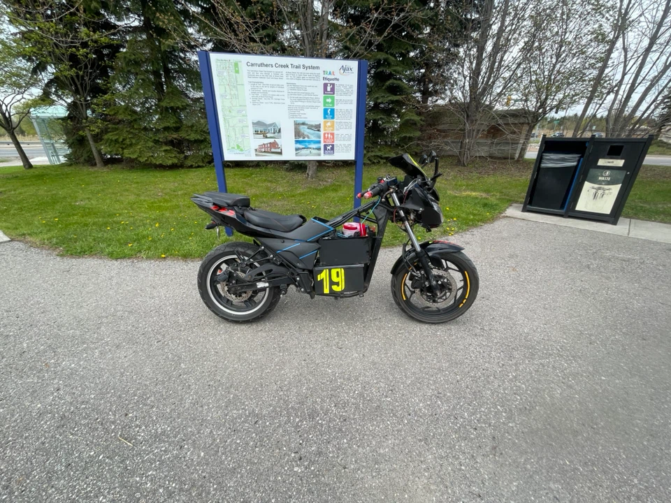 Electric Motorcycle - photo 3
