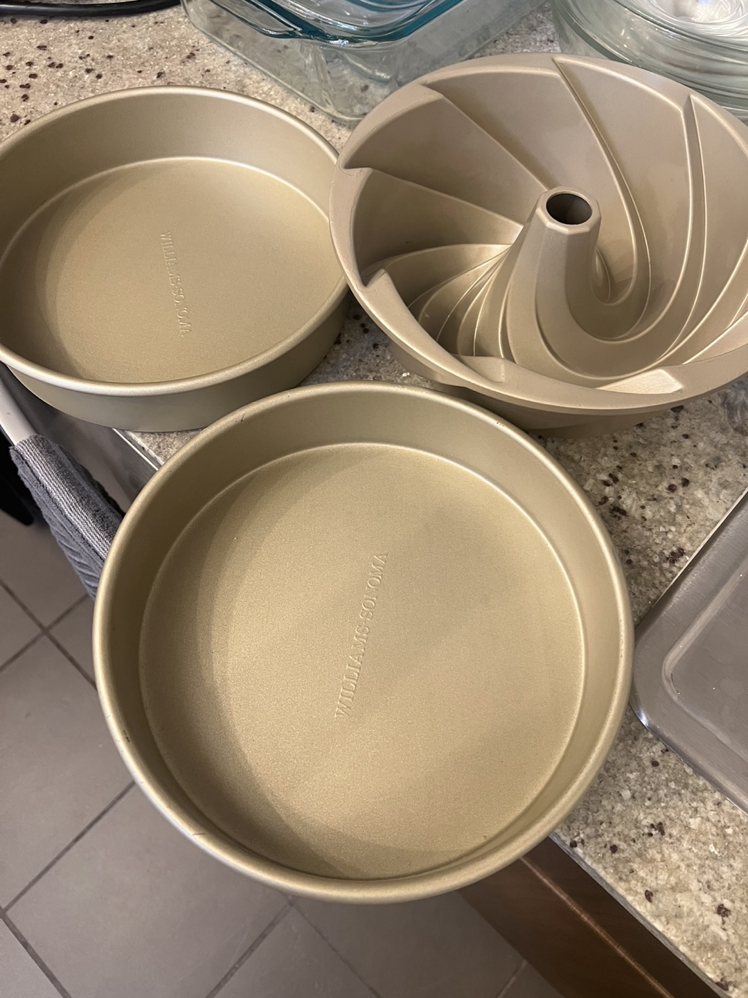 WILLIAMS SONOMA CAKE PANS 3-PIECE SET