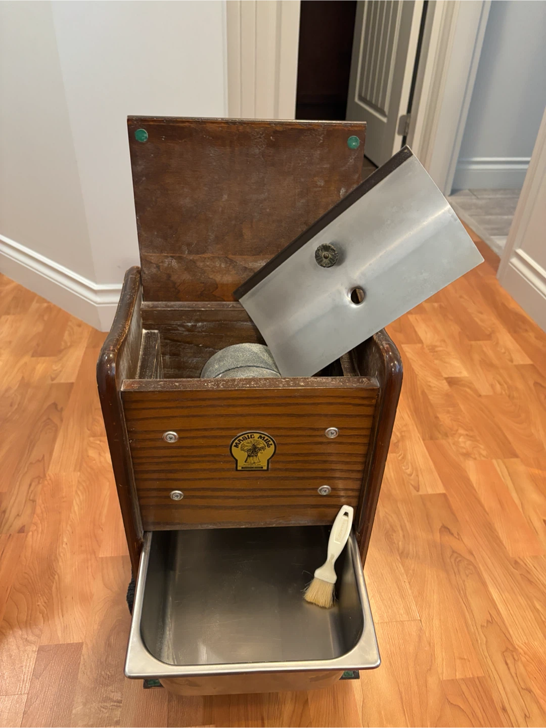 Magic Mill Grain Grinder - photo 2