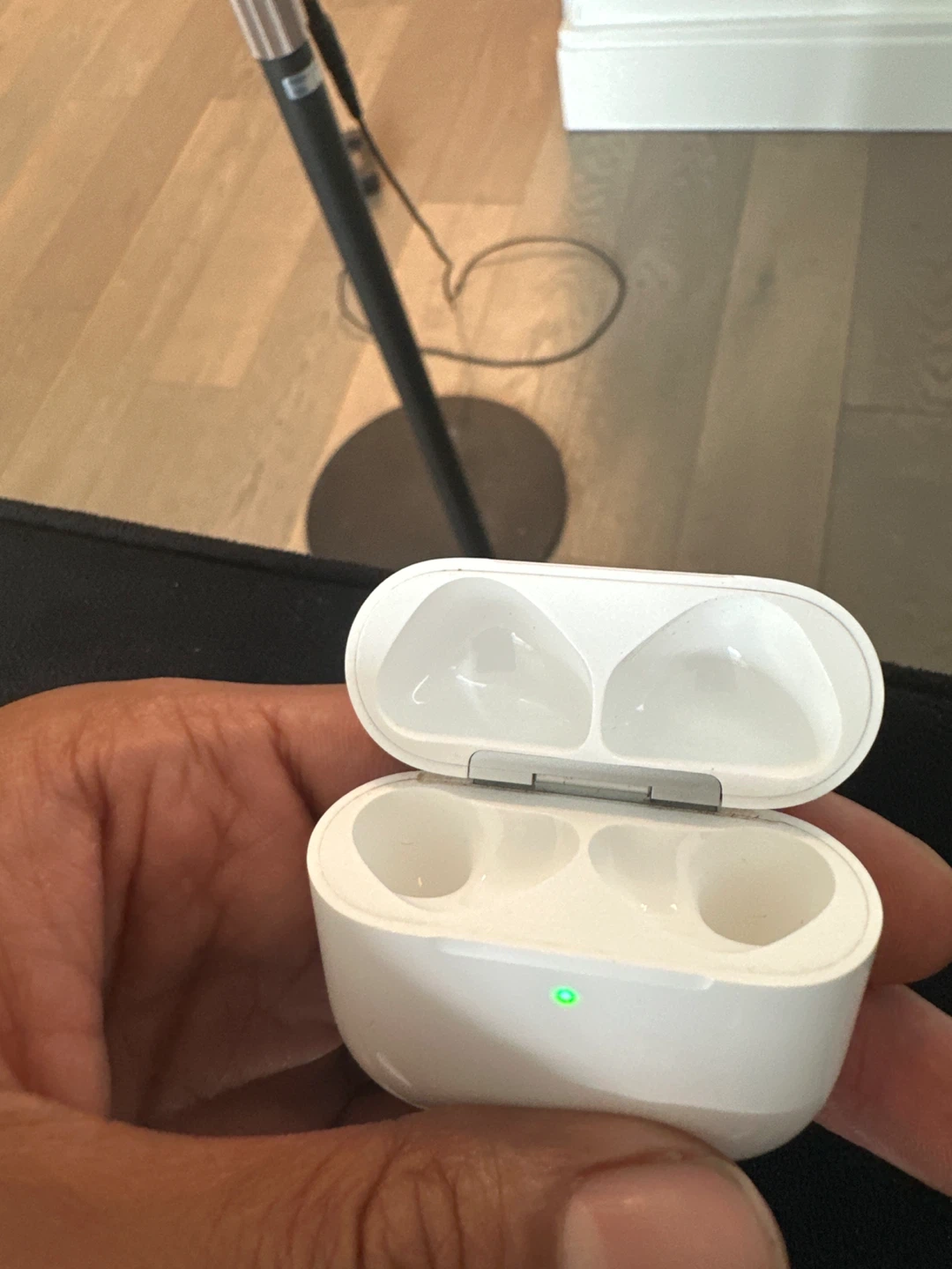 Apple AirPods 3rd Generation Charging Case - photo 3