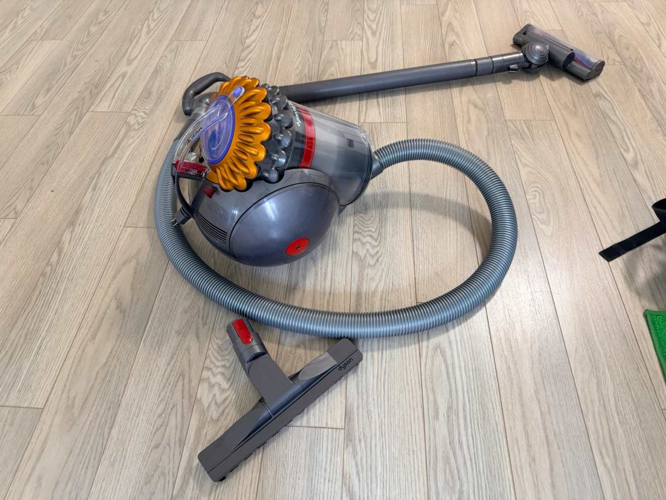 Dyson Cinetic Big Ball Vacuum 🧹 - photo 2