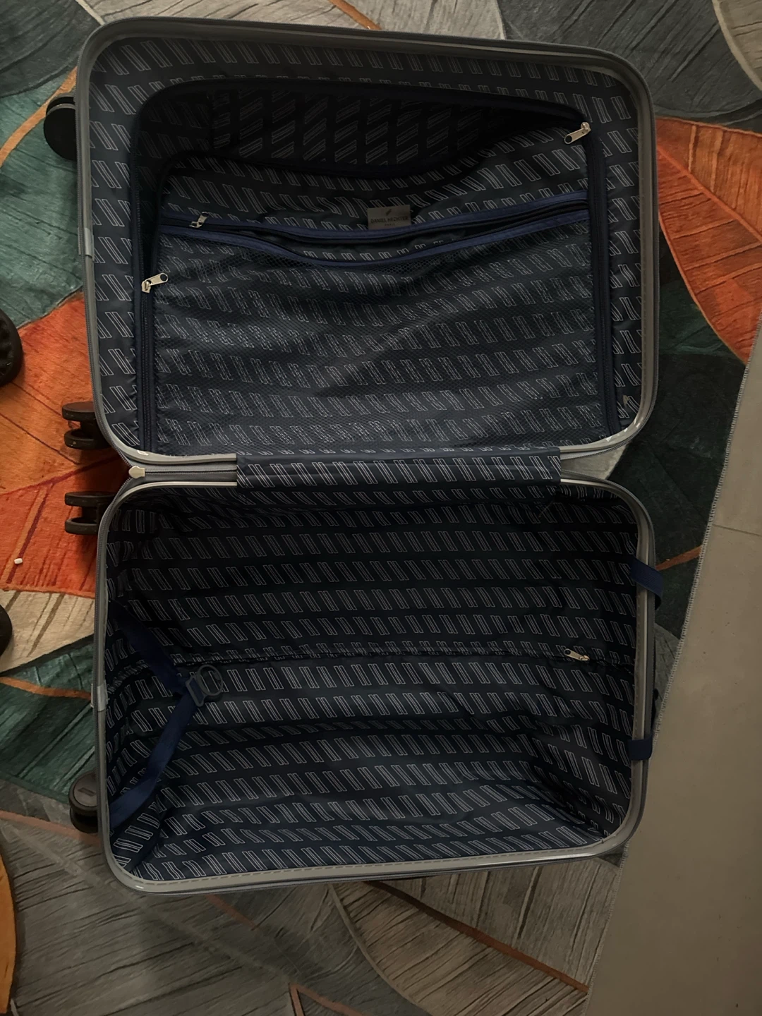 Hechter Paris Silver Hardside Carry-On Luggage - photo 3