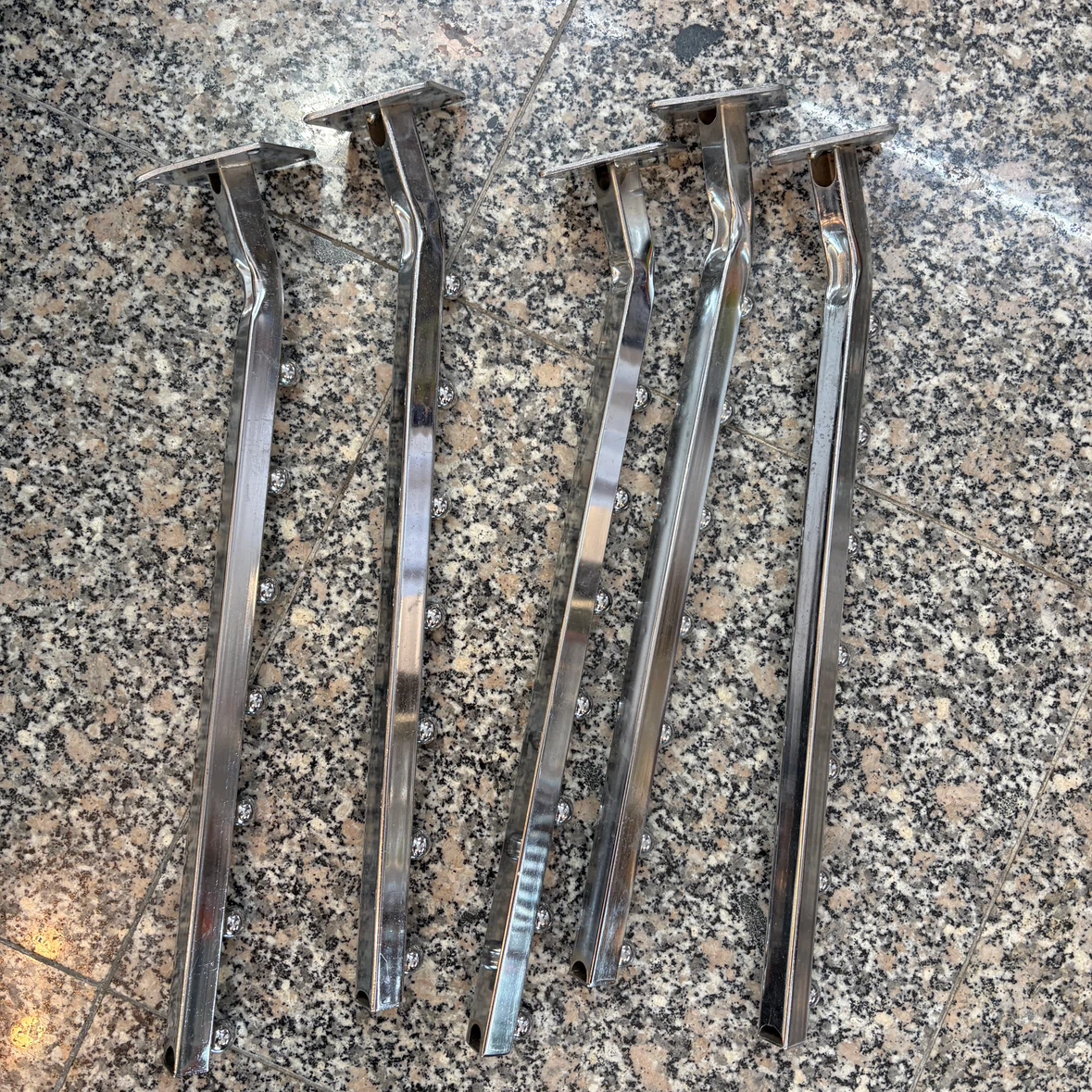 Lot of 5 Metal Shelf Brackets