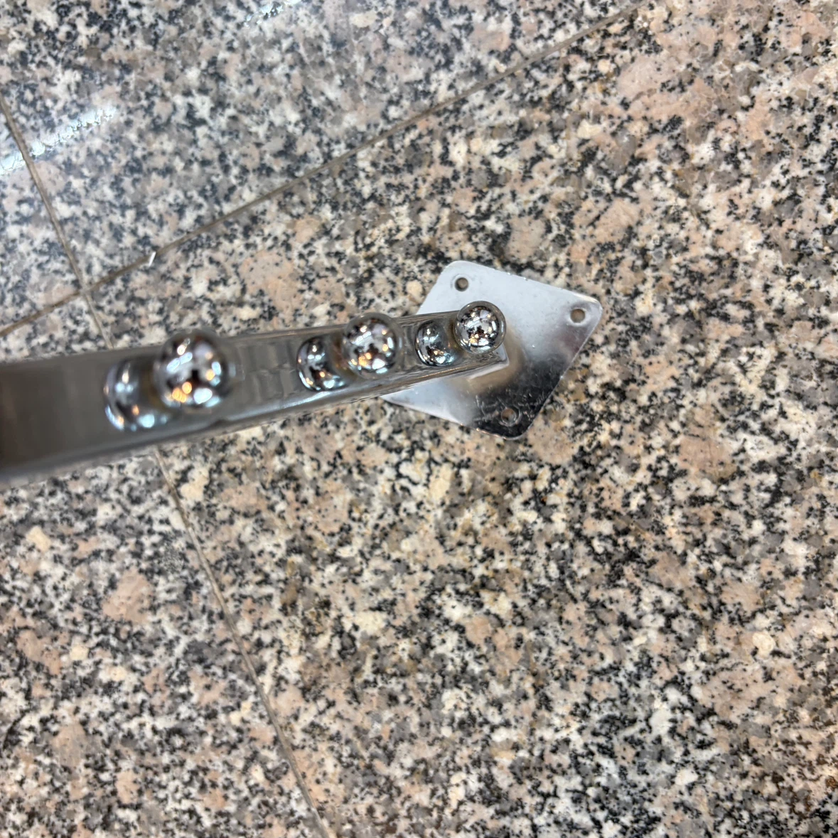 Lot of 5 Metal Shelf Brackets - photo 4