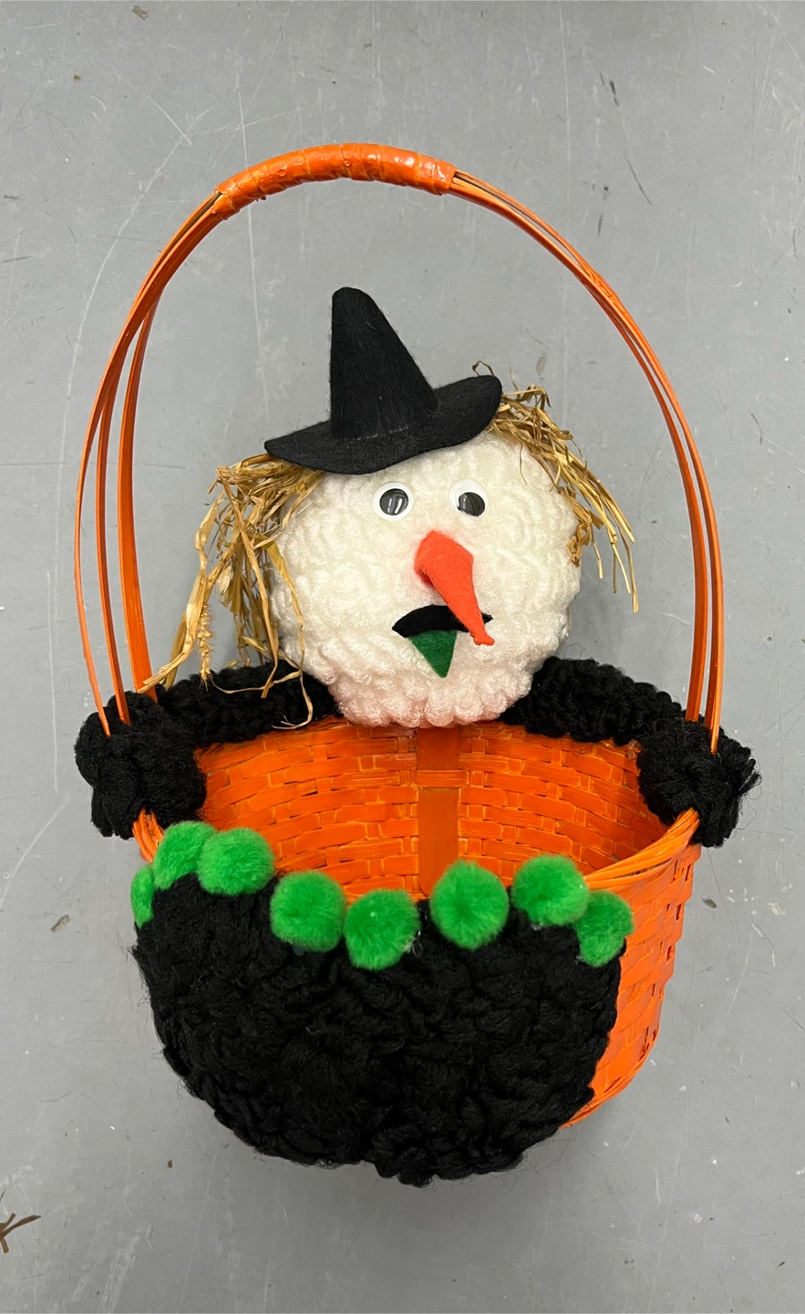 Vintage Halloween Yarn Pom Pom Ghost & Basket Lot 3pc