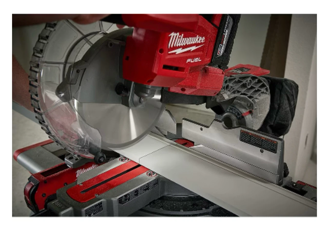 Milwaukee Tool M18 FUEL 18V 10-inch Dual Bevel Sliding Mitre Saw - photo 3