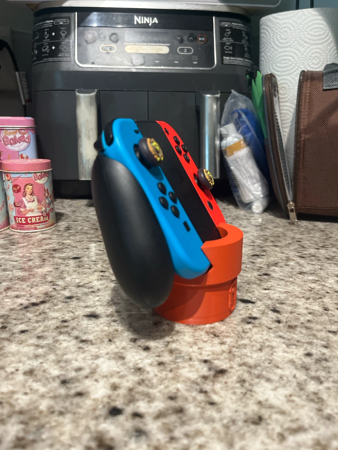 Nintendo Switch joycon grip holder - photo 2