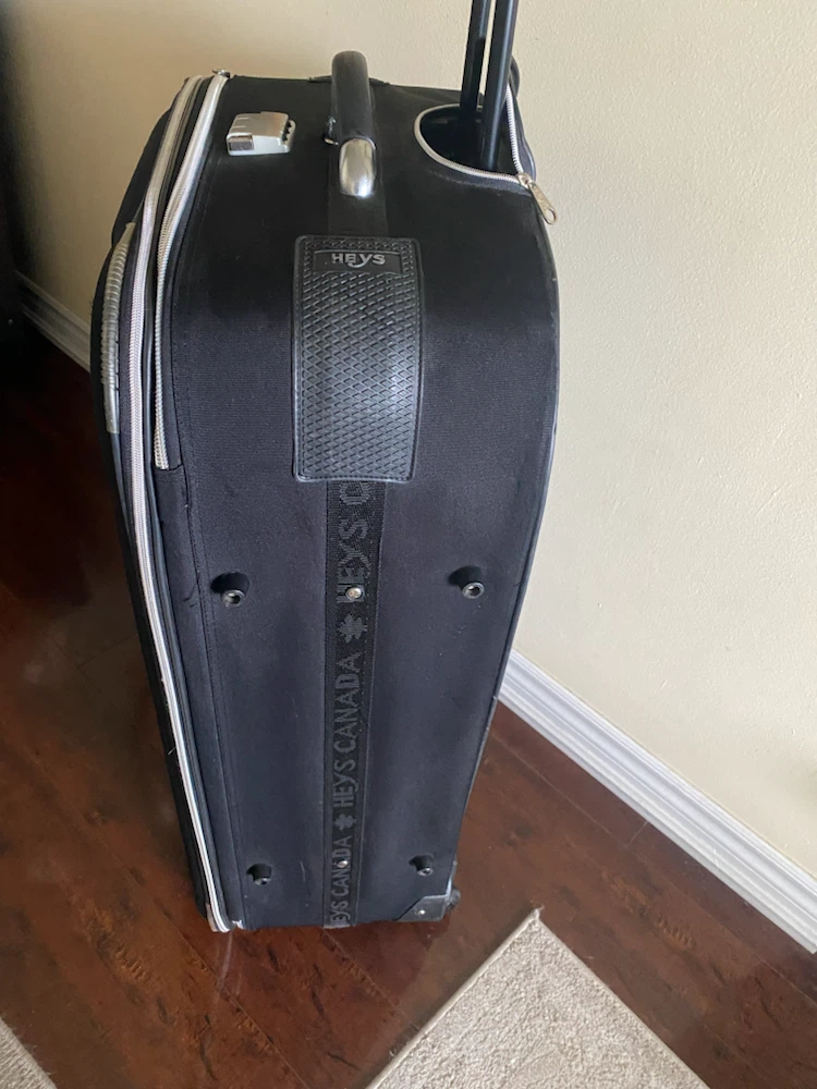 Hey's Canada Black Softside Large Luggage - photo 2
