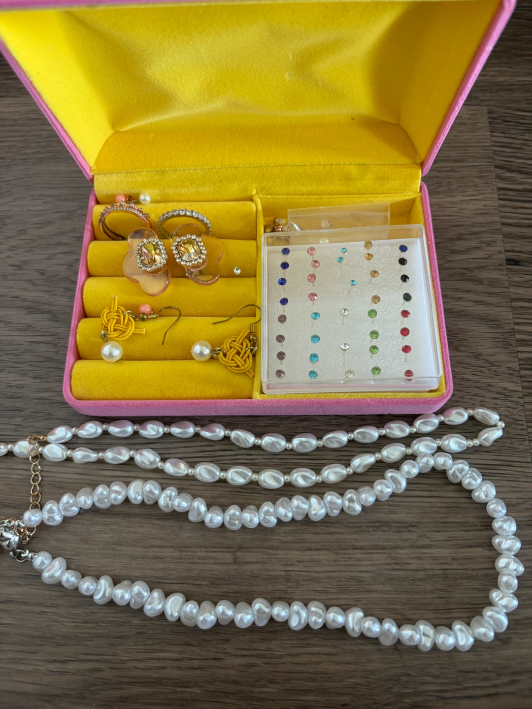 LAST DAY- Jewellery Box Set with Necklace and Earrings