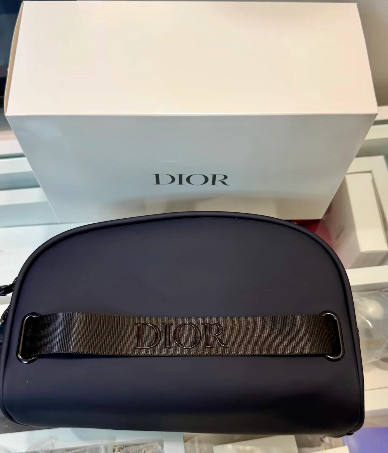 BNIB Dior Travel Case - photo 2