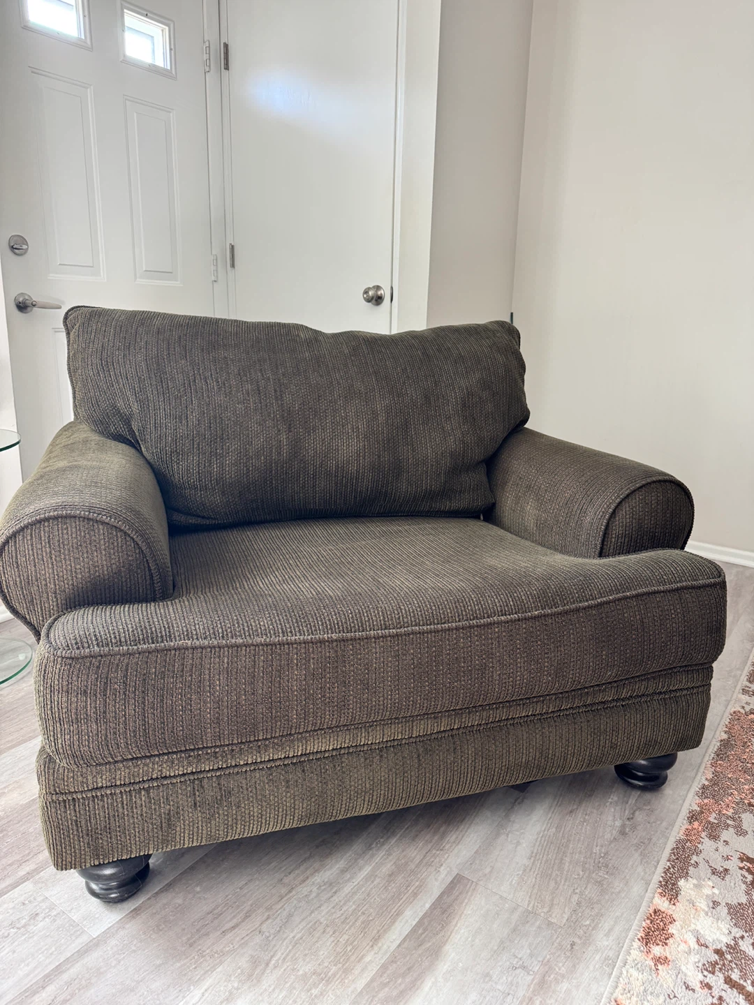 Oversized Brown Armchair - photo 2