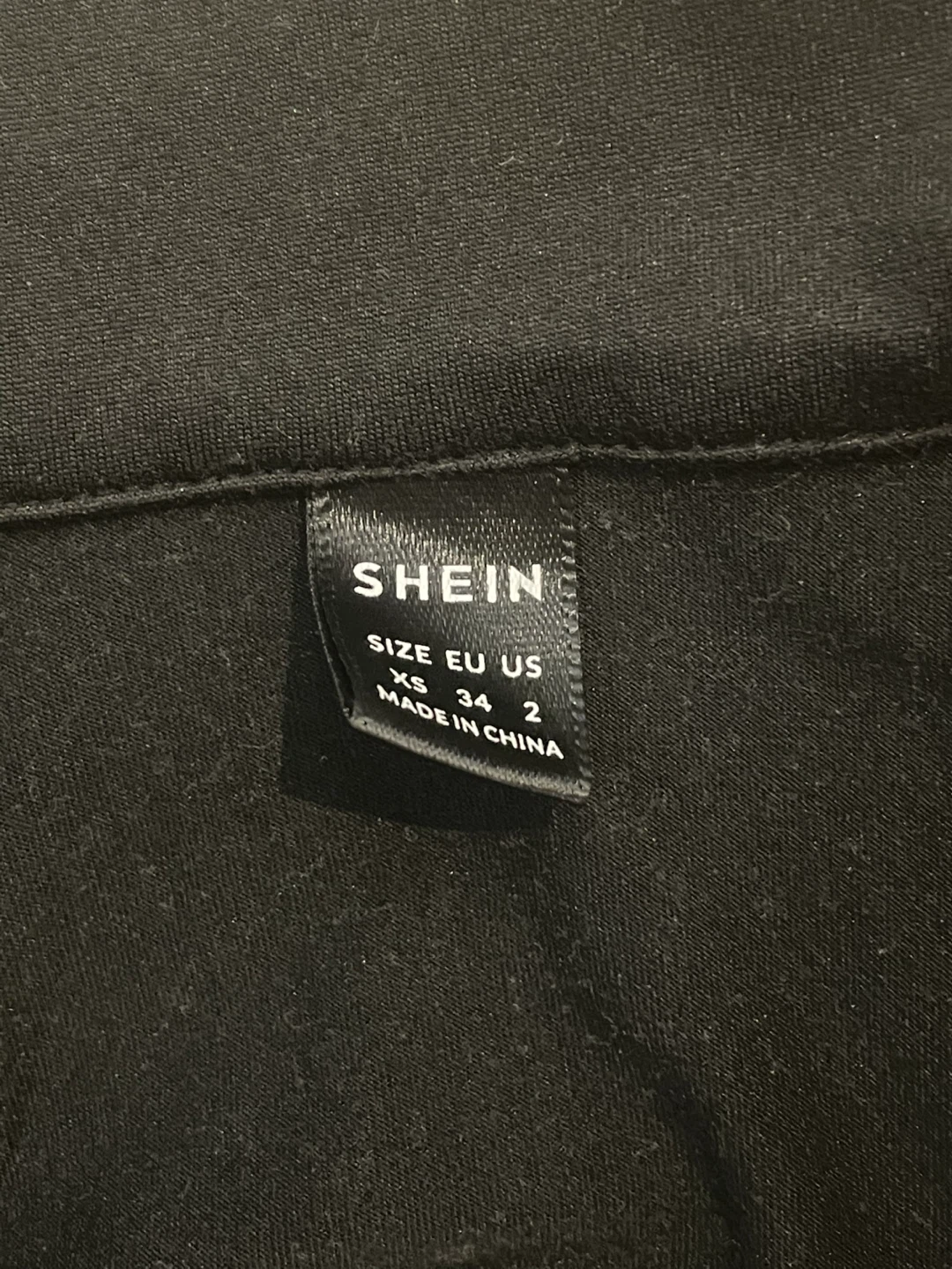 SHEIN black short sleeve polo crop top - photo 3