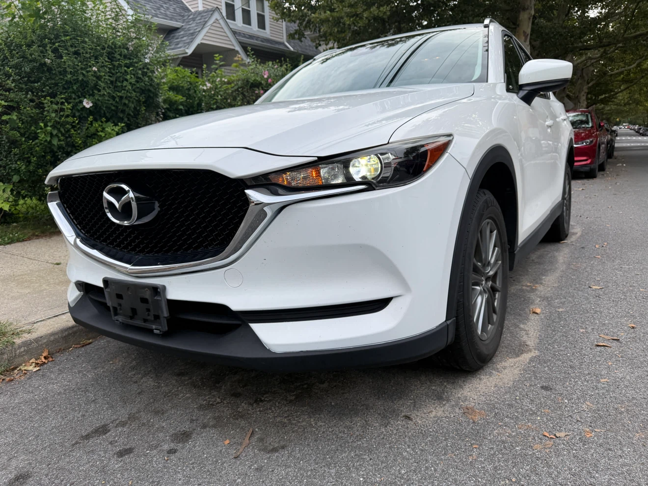 2017 White Mazda CX-5 SUV