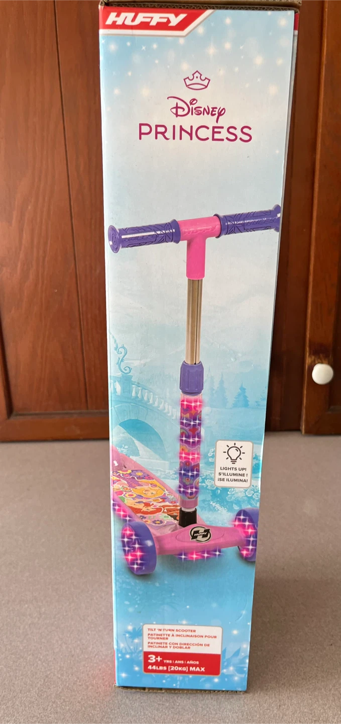 Brand new! Huffy Disney Princess 3-Wheel Light-Up Scooter - photo 4