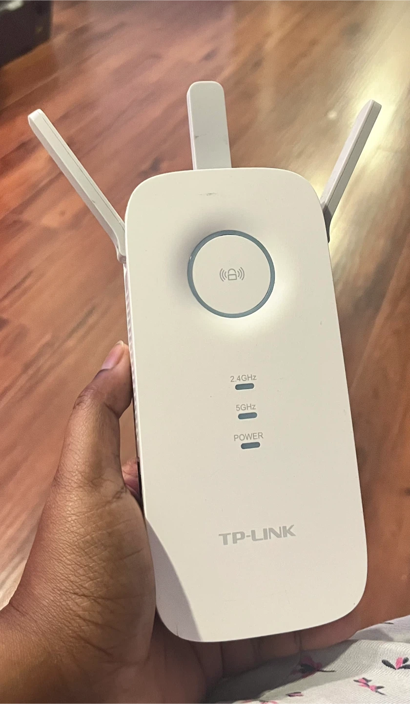 TP-Link Wi-Fi Range Extenders (2)