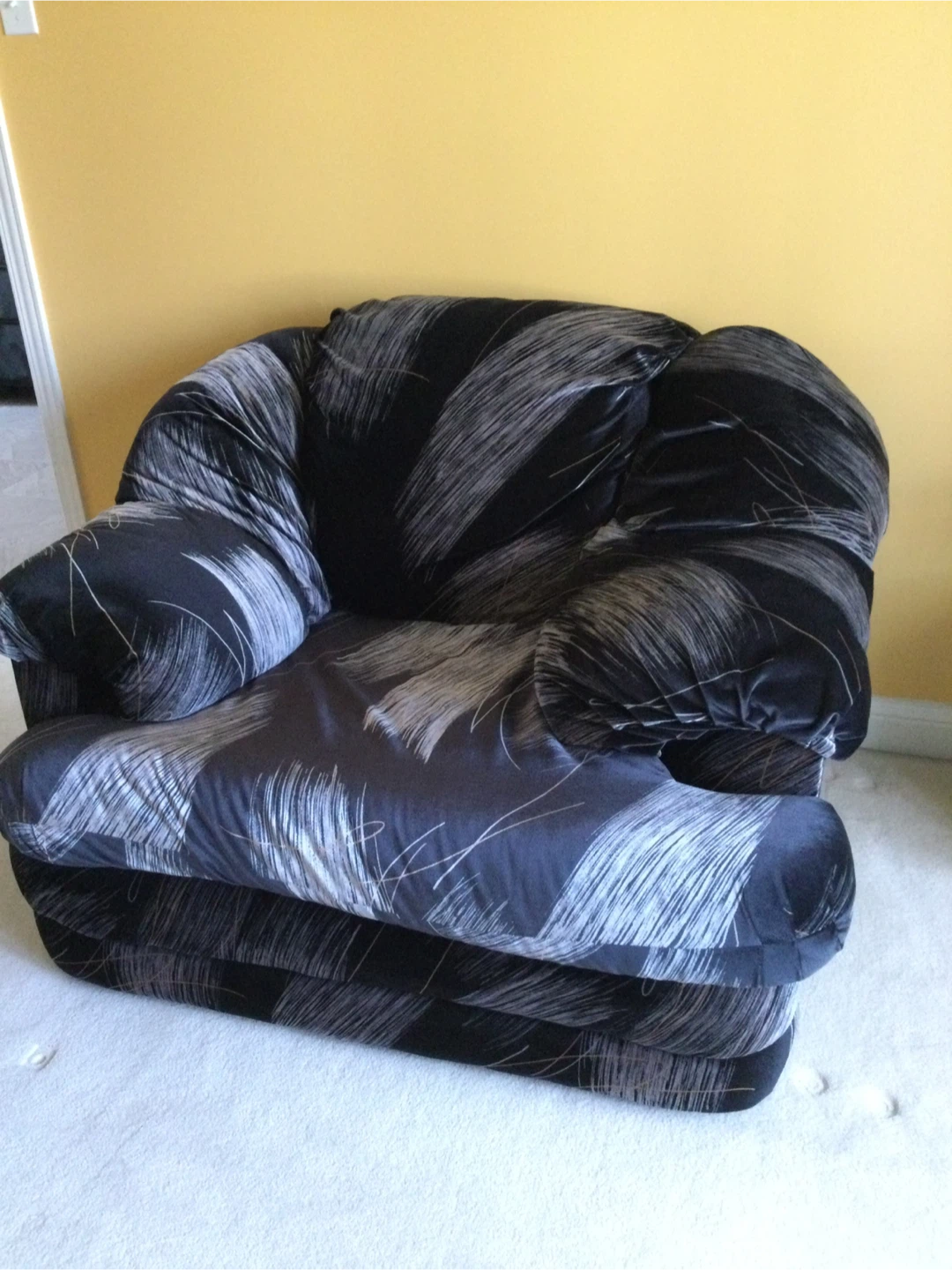 Velvet Single seater sofa