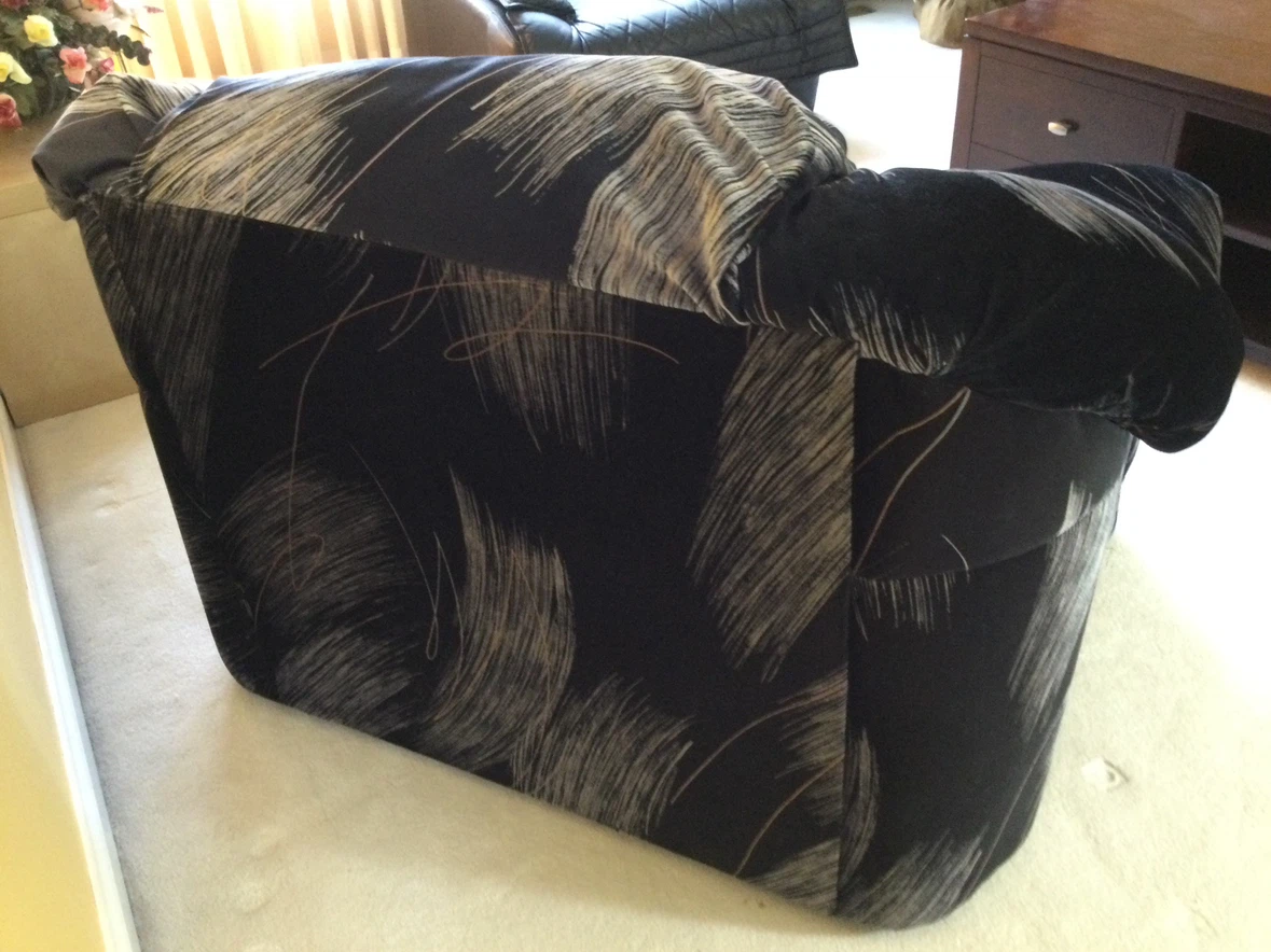 Velvet Single seater sofa - photo 3