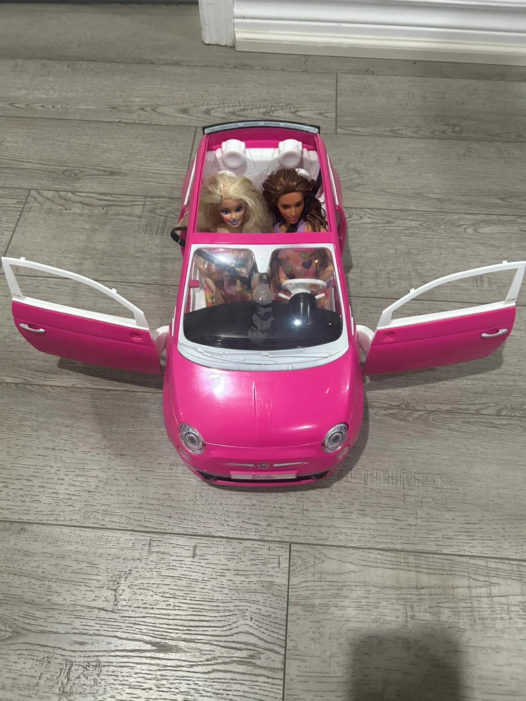 Barbie Convertible with Dolls and Toy Cars - photo 5