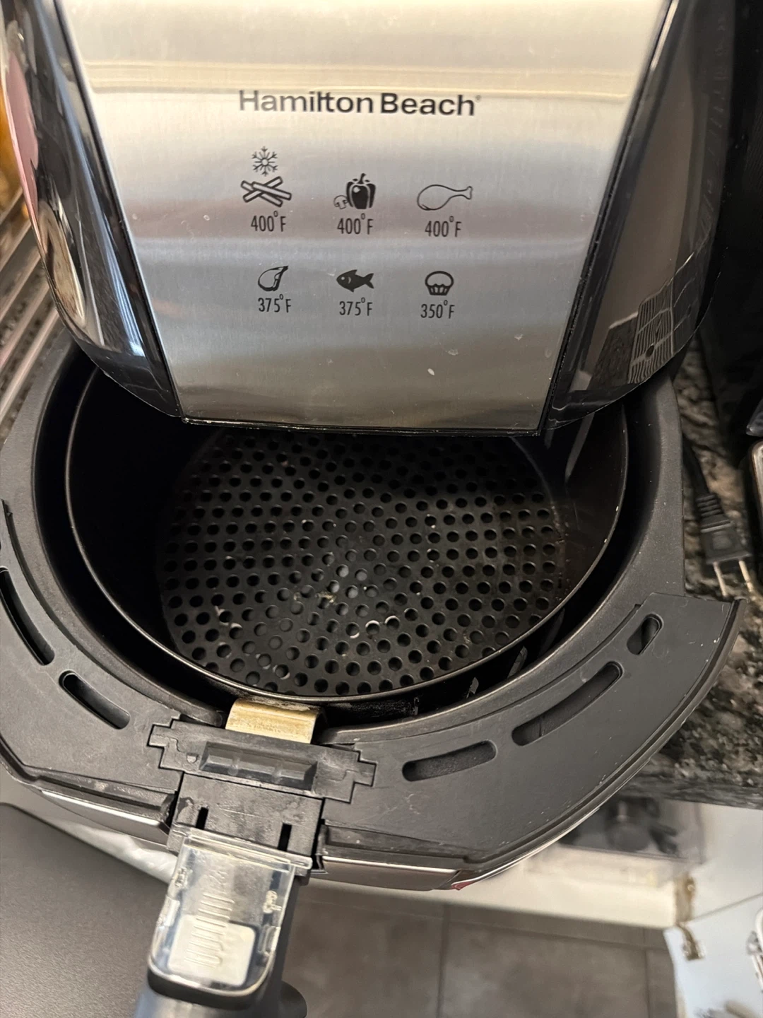 Hamilton Beach Air Fryer in Black and Silver - photo 3