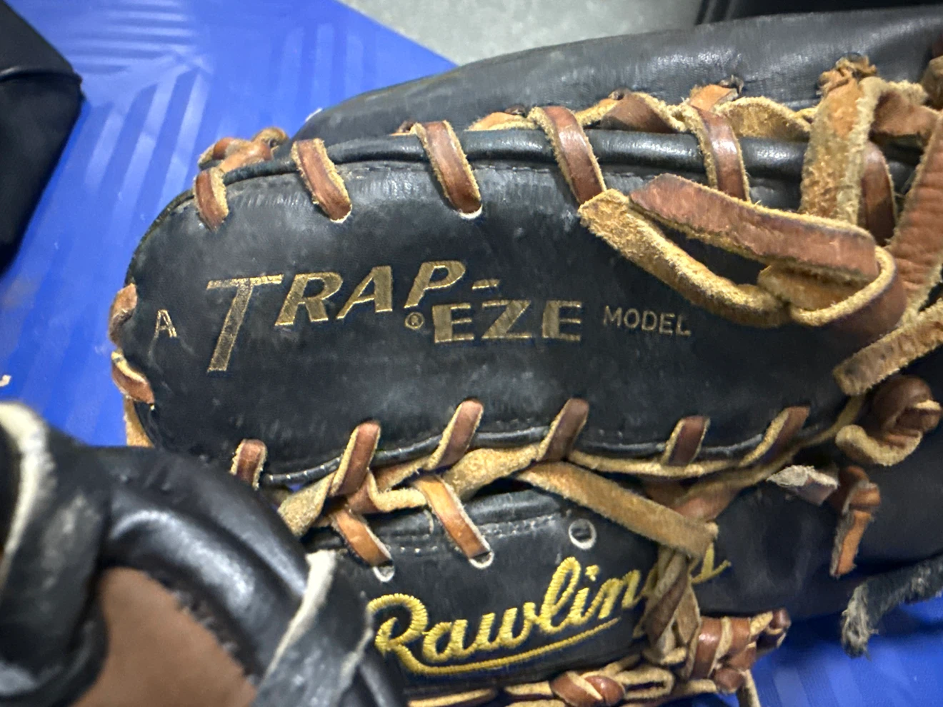 Rawlings Trapeze Model Baseball Glove - photo 3
