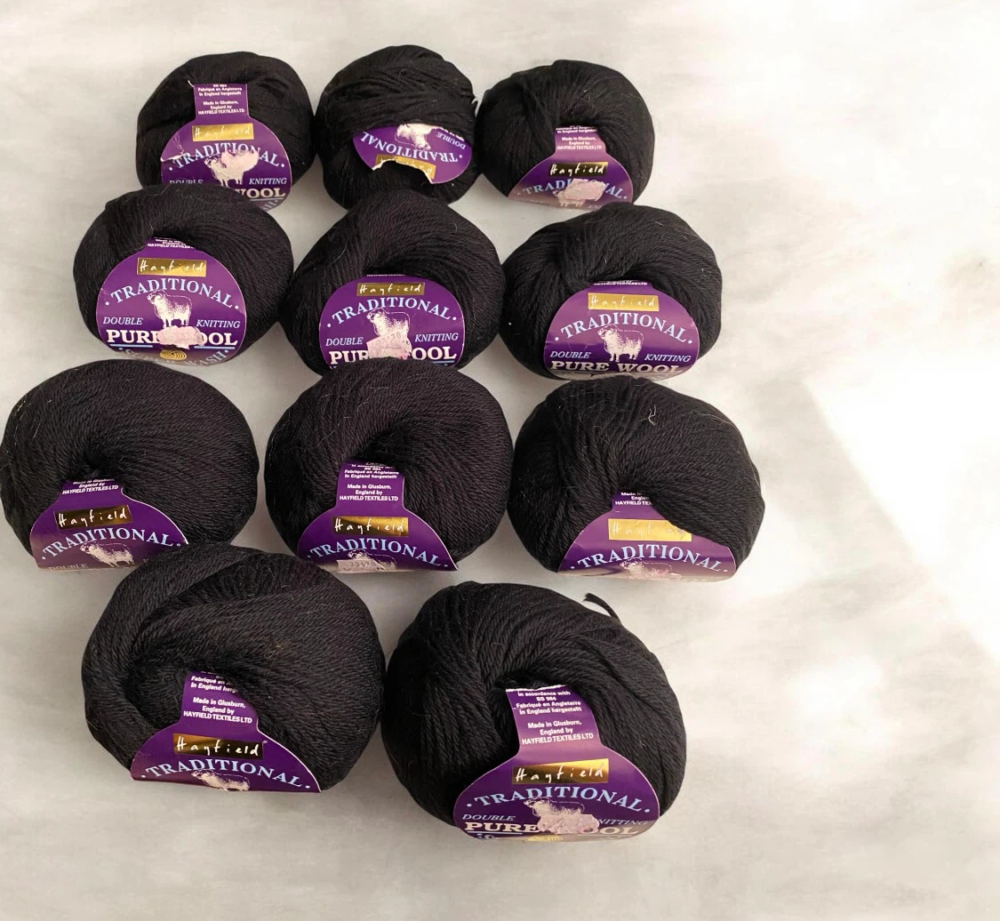 Hayfield Traditional Pure Wool Double Knitting Black 11 Balls