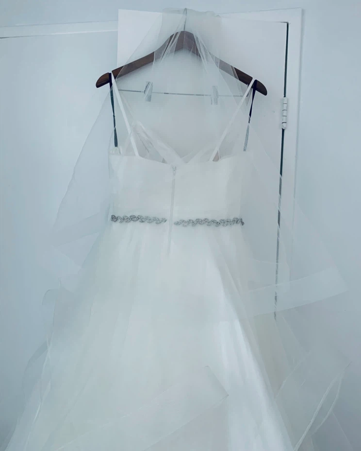 White Wedding Dress with Beaded Belt - photo 5