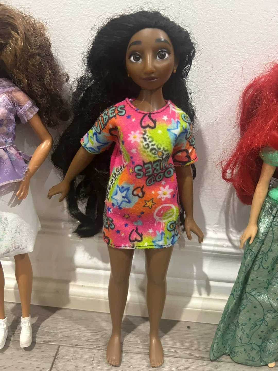 Lot of 8 Fashion Dolls with Assorted Outfits - photo 3