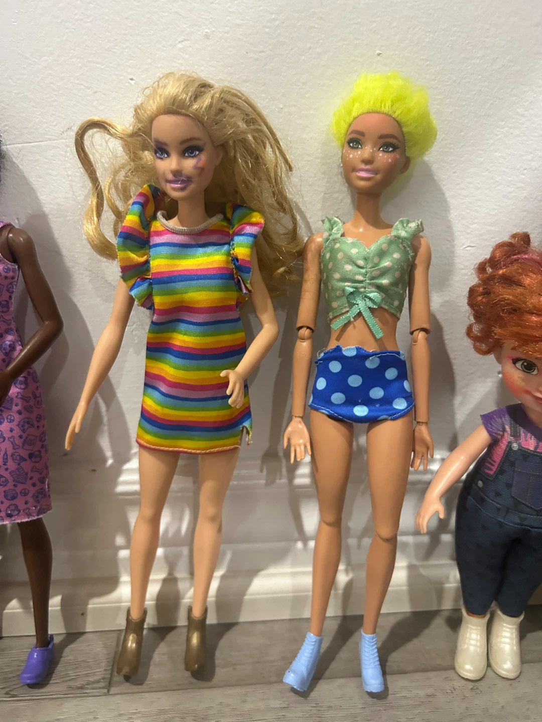 Lot of 8 Fashion Dolls with Assorted Outfits - photo 5