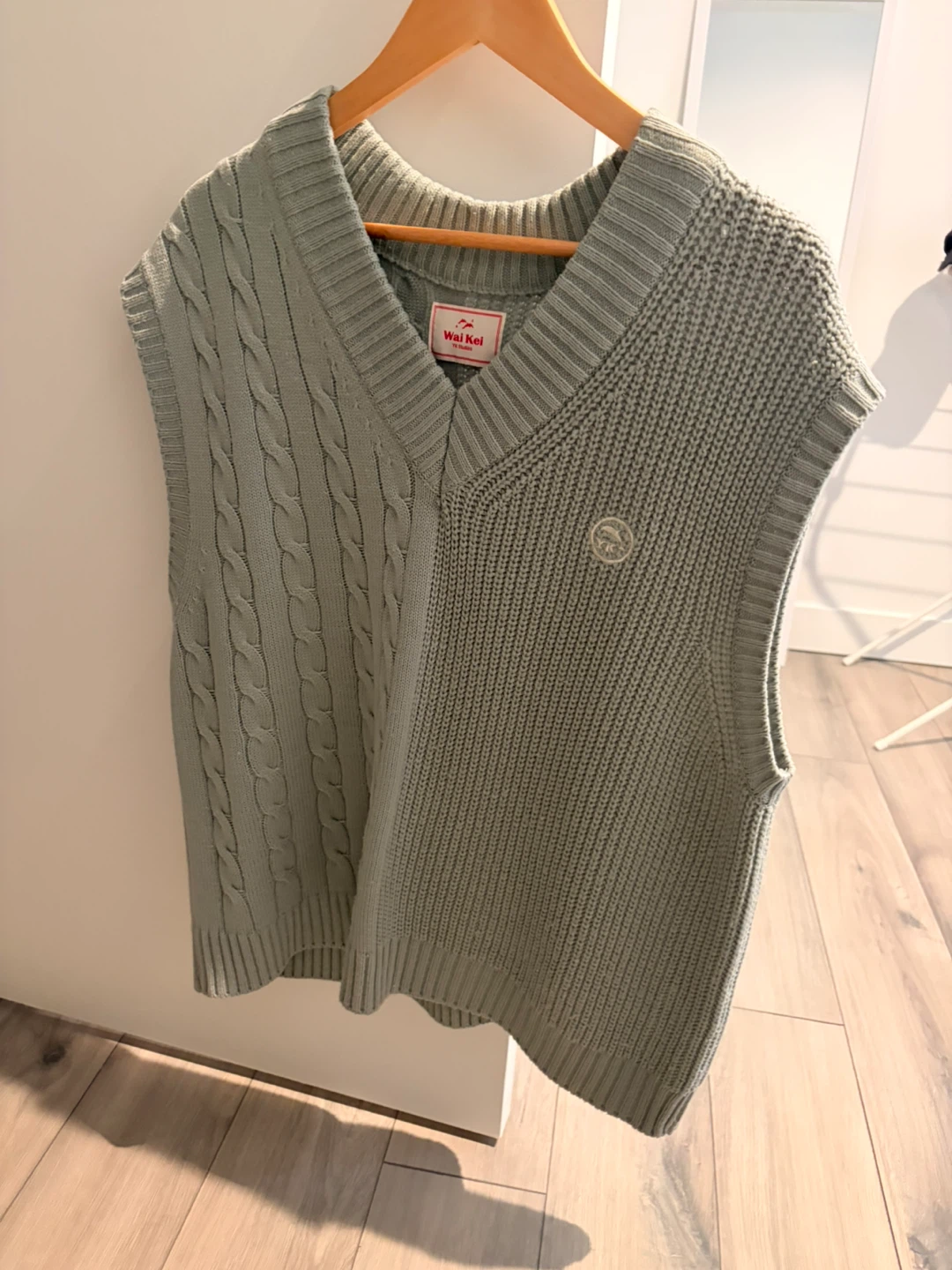 Wai Kei Studios Sleeveless V-Neck Sweater Vest - Light Green