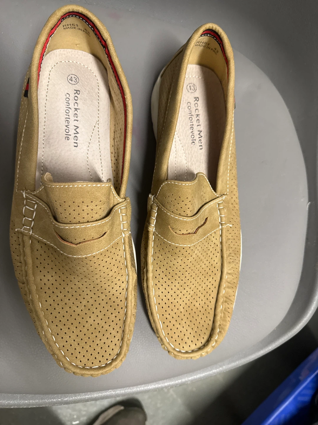Rocket Men Loafer Shoes - Size 43 Tan