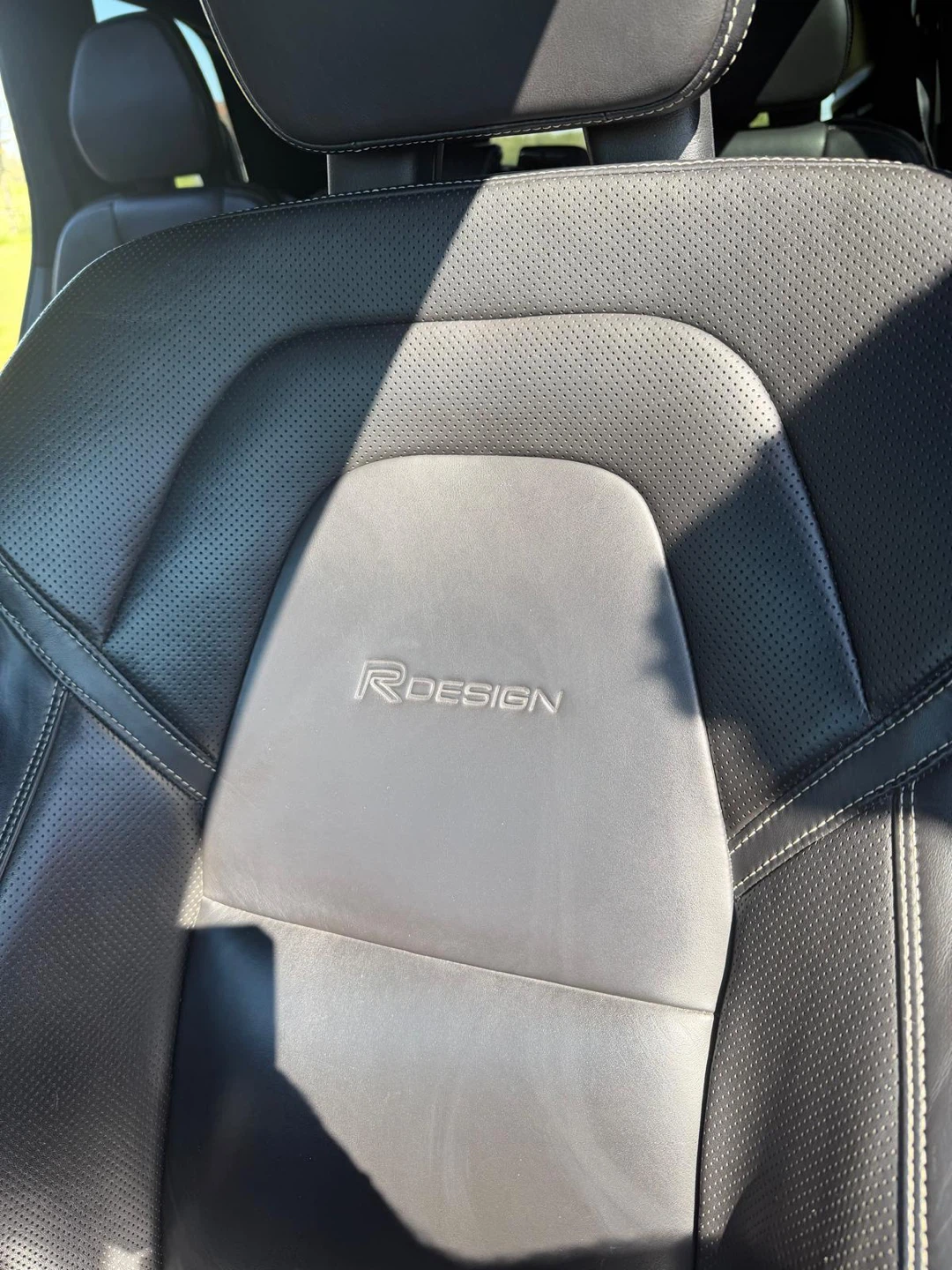 Blue Volvo XC90 T6 SUV - photo 5