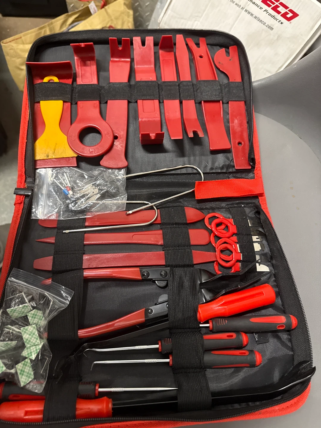 Red Trim Removal Tool Kit - photo 2