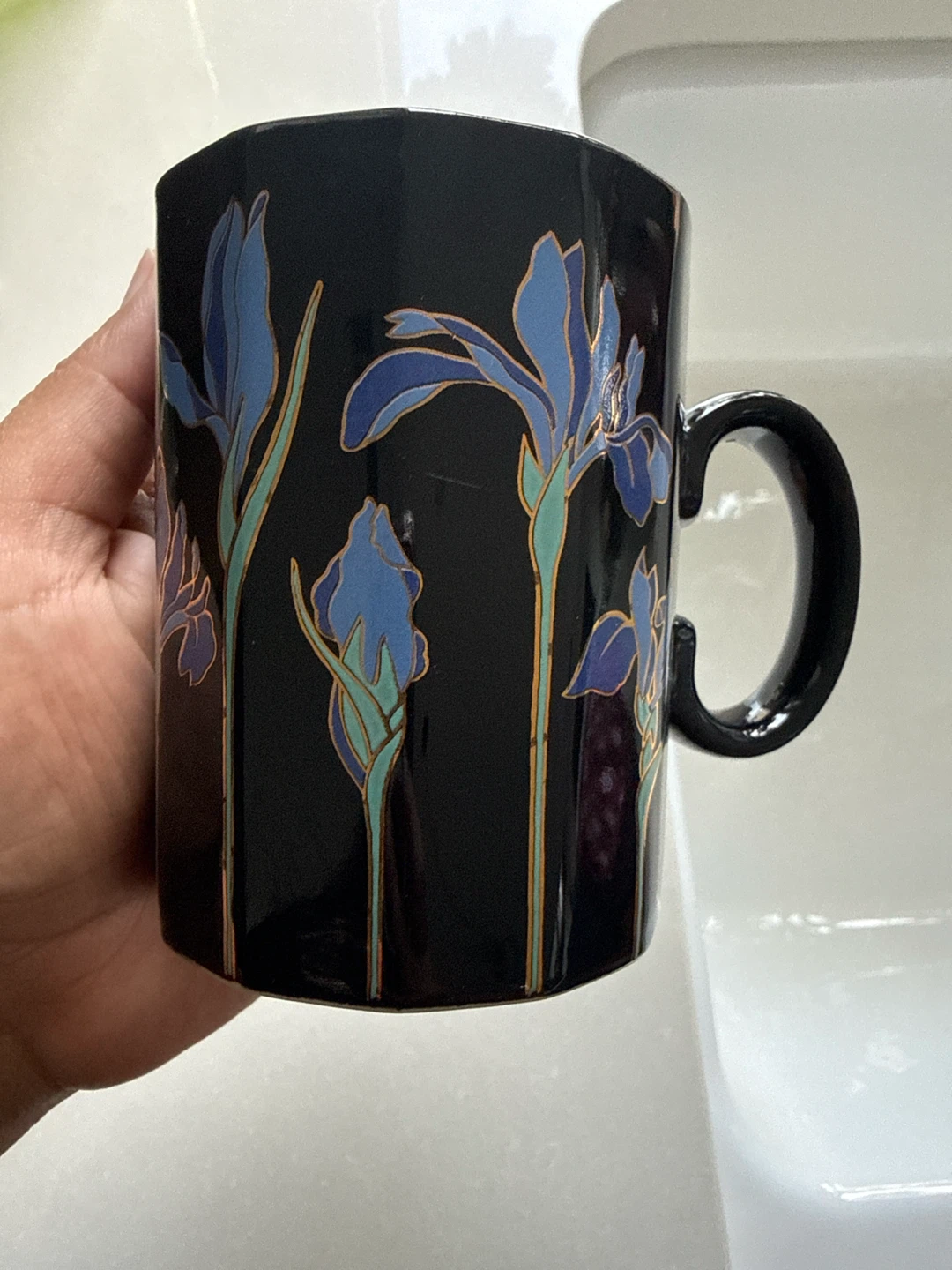 Set of 9  Vintage and Discontinued Otagiri Black Iris Mugs - photo 5