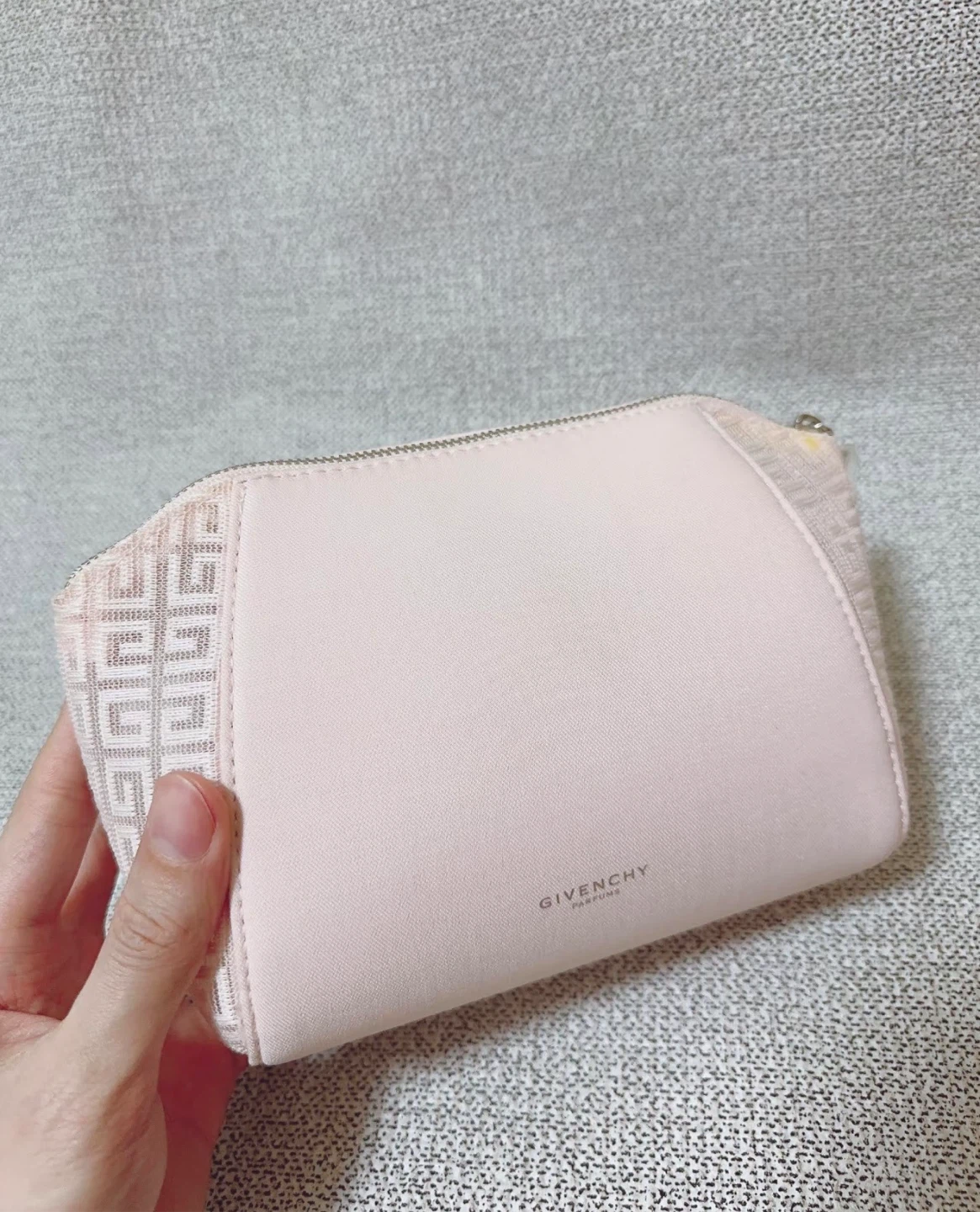 BNIB Givenchy Travel Cosmetic Bag - photo 2