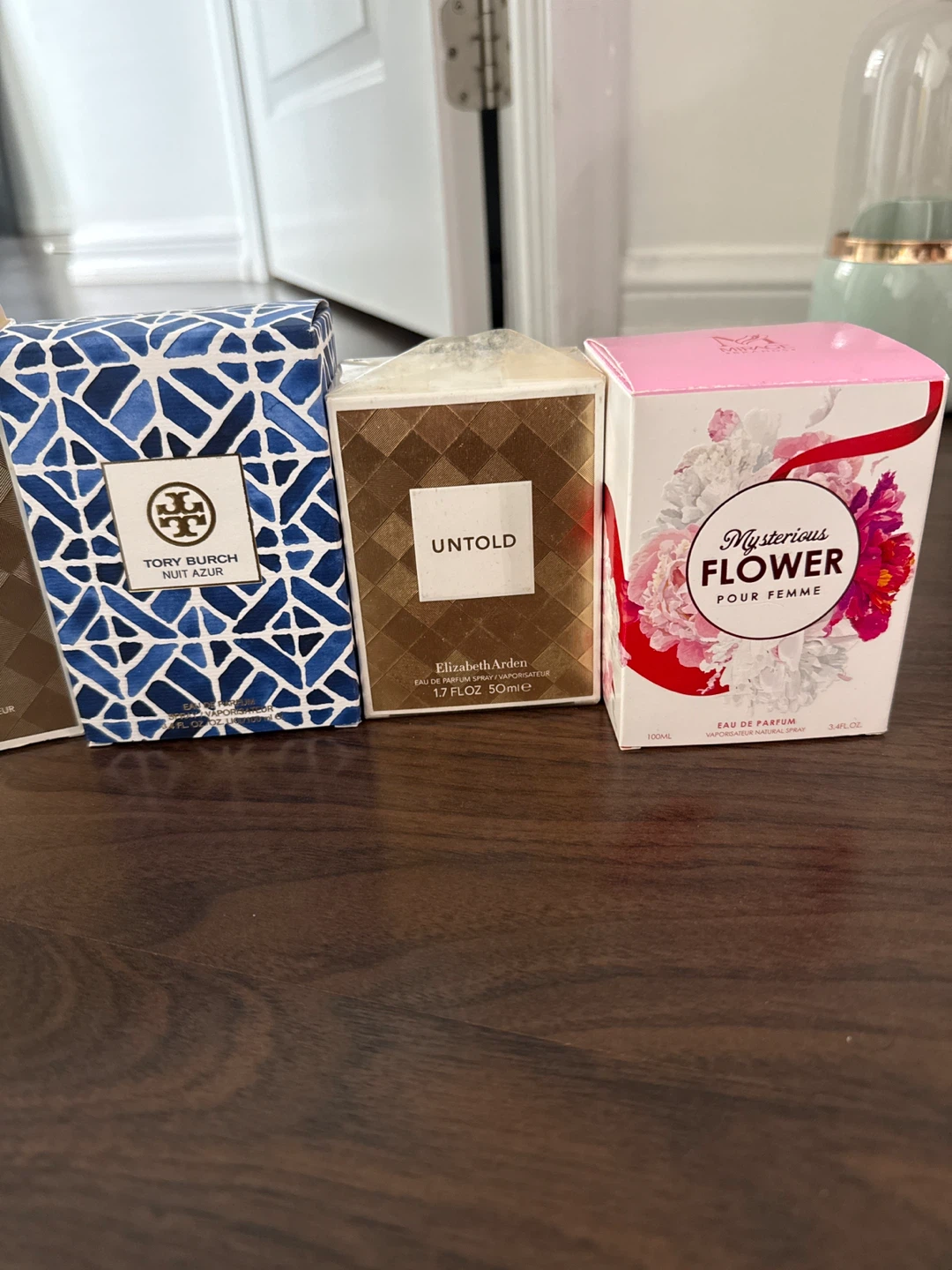 Tory Burch, Elizabeth Arden, & Mysterious Flower Perfumes - photo 3