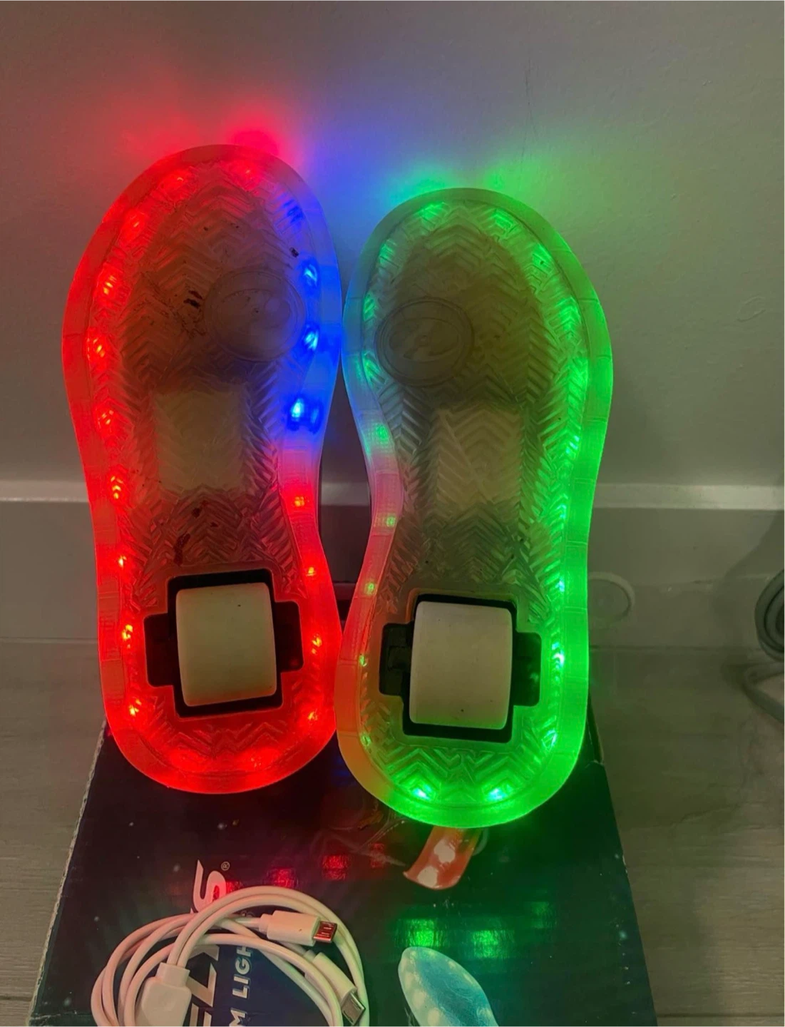 Heelys Premium Lights Silver Roller Shoes - photo 5