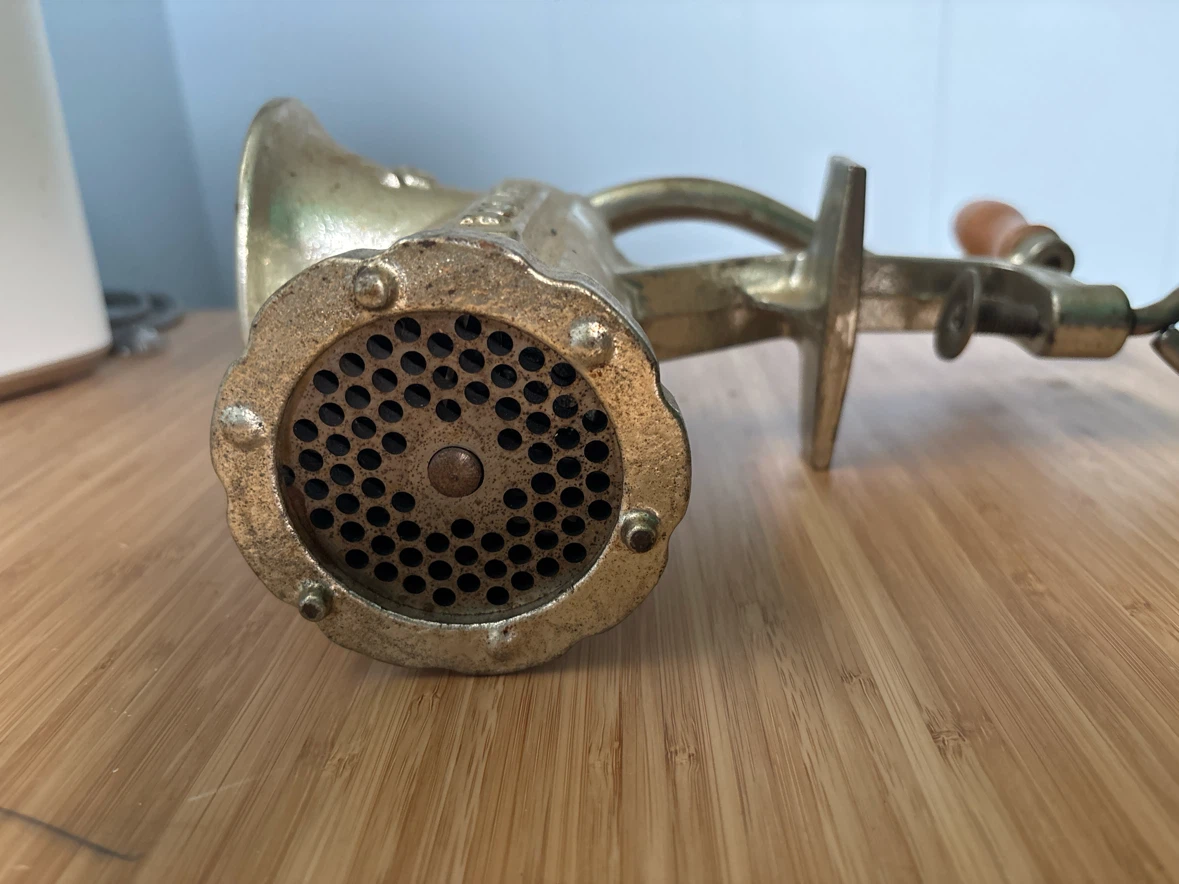 Vintage Metal Meat Grinder Made in Czechoslovakia - photo 3