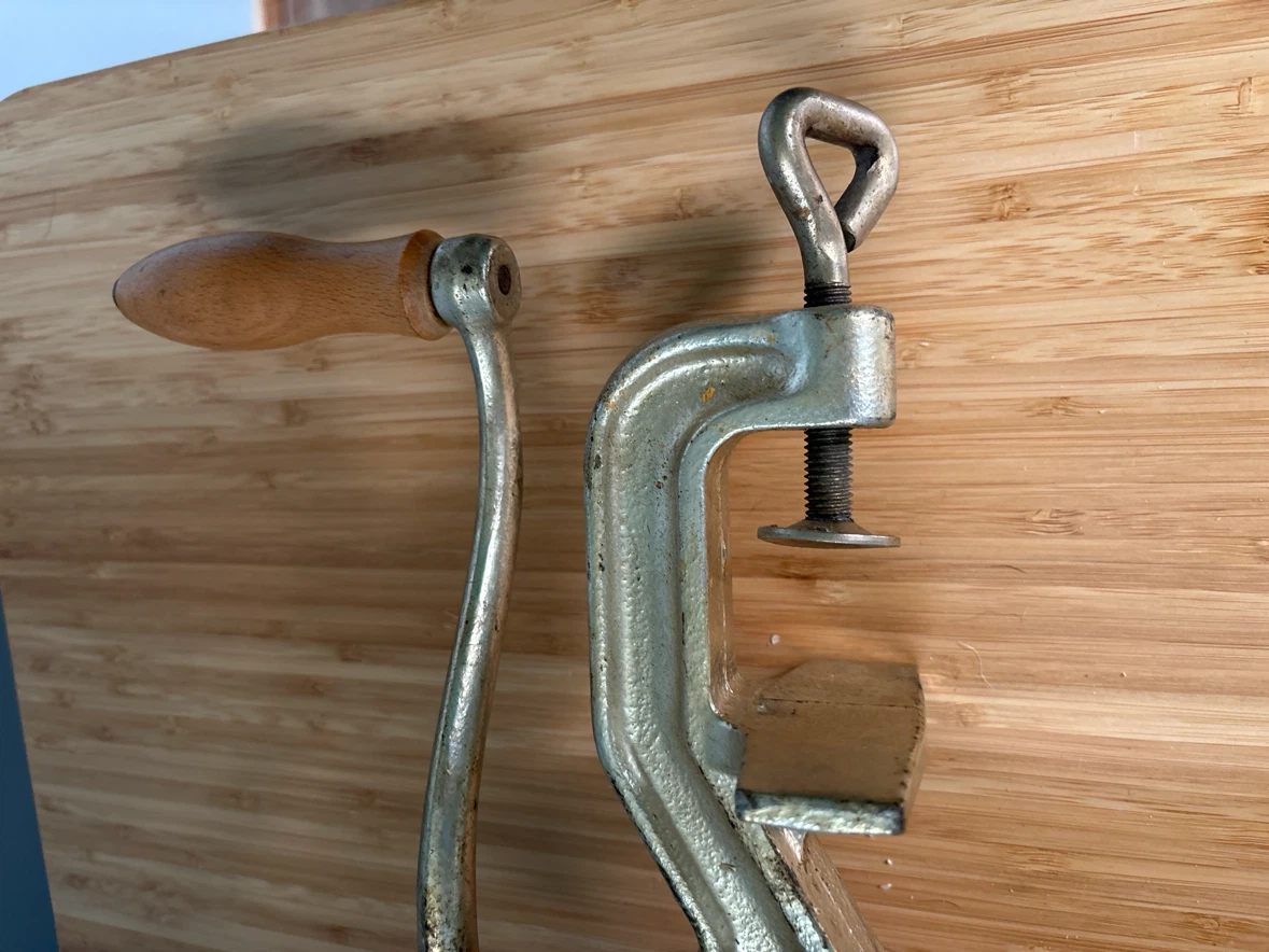 Vintage Metal Meat Grinder Made in Czechoslovakia - photo 4