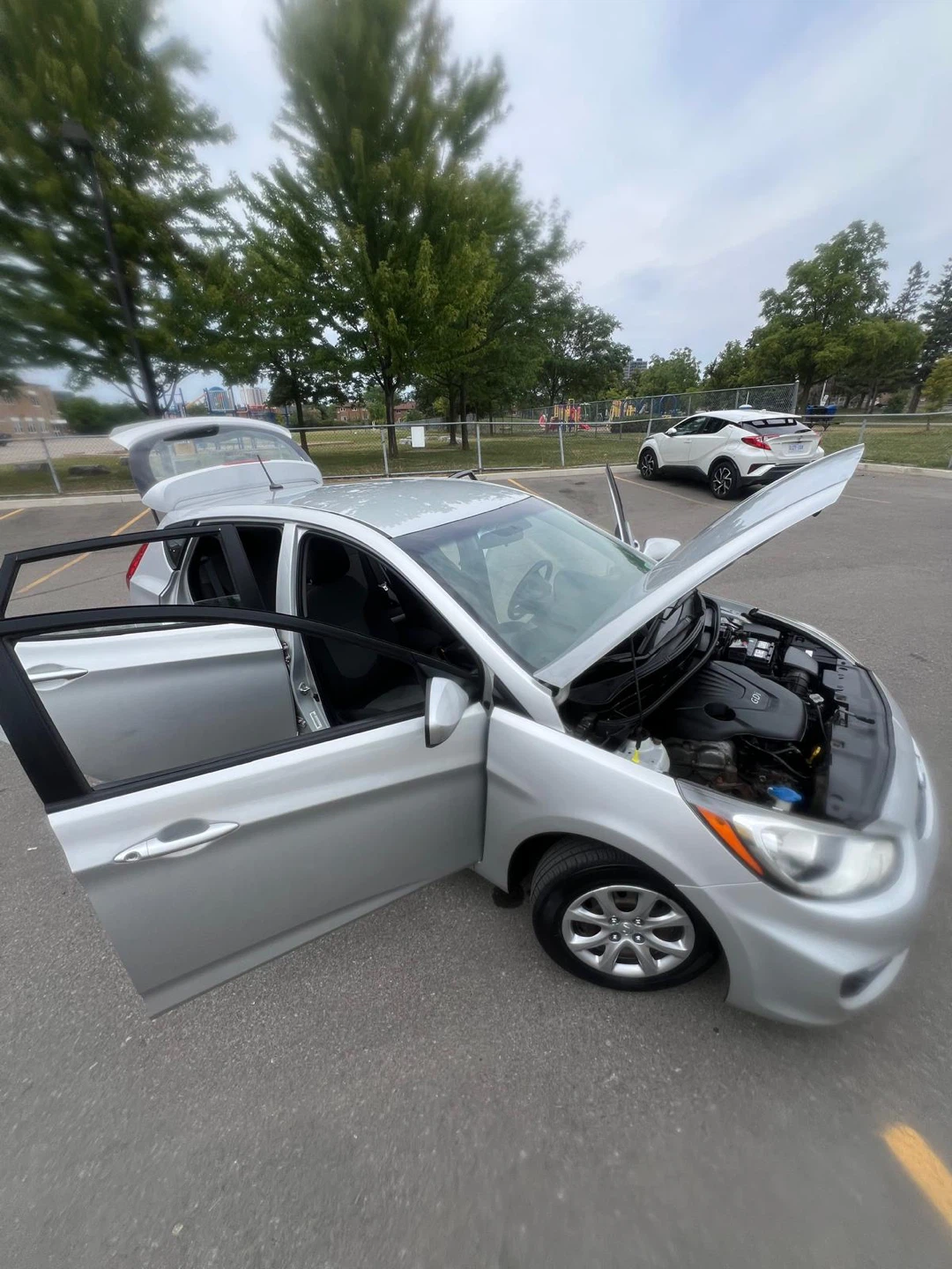 Silver Hyundai Accent - photo 4