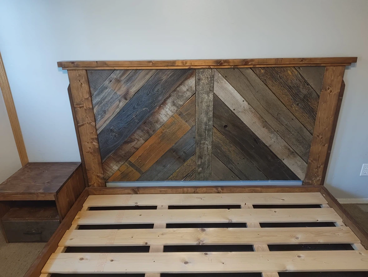 Rustic Barn Wood King Bed + 2 Side Boxes