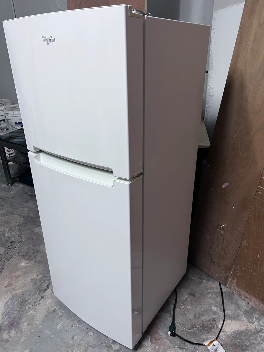 Whirlpool White Refrigerator - photo 3
