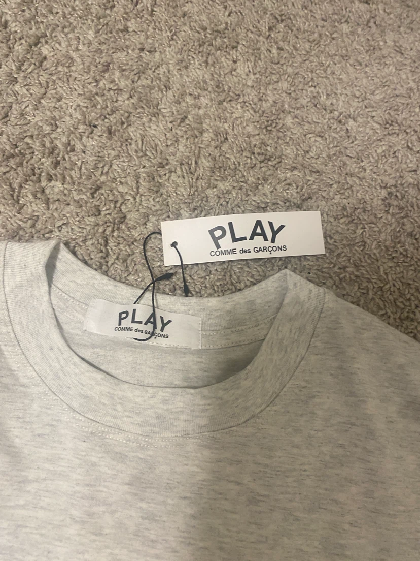 PLAY Comme des Garçons Grey T-Shirt - photo 2