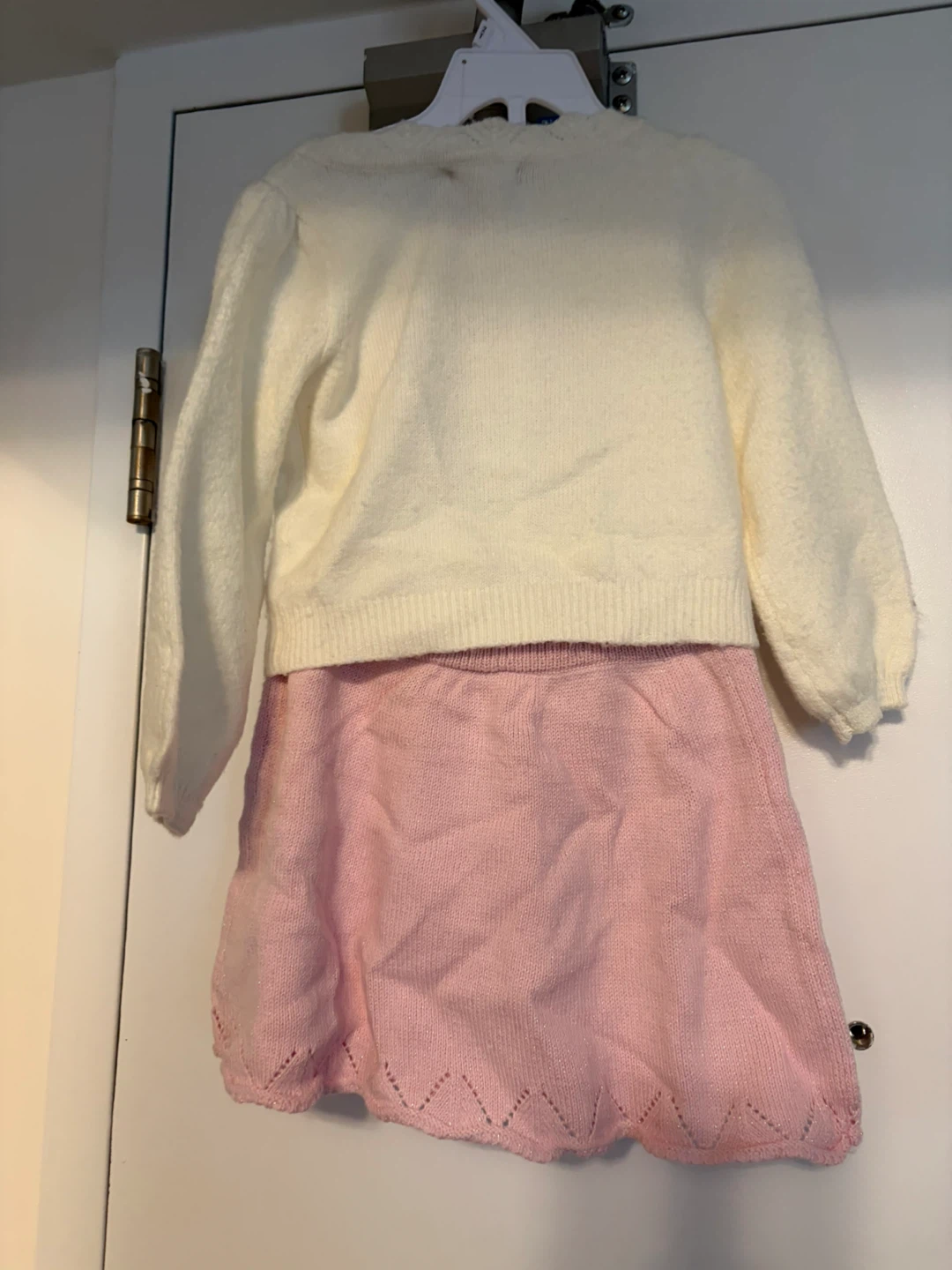 White & Pink Knit Sweater and Skirt Set size 2T - photo 2